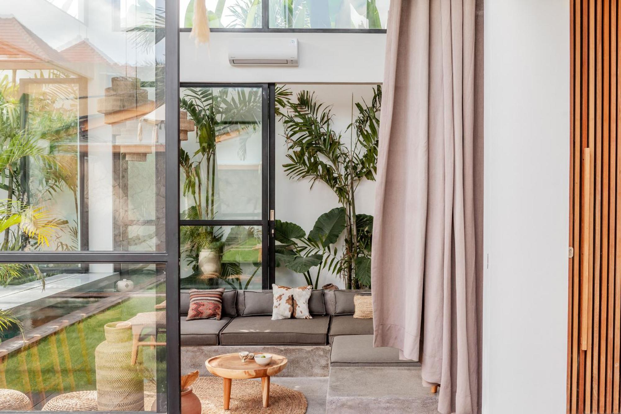 Beyond Bespoke Villas سمينياك الغرفة الصورة